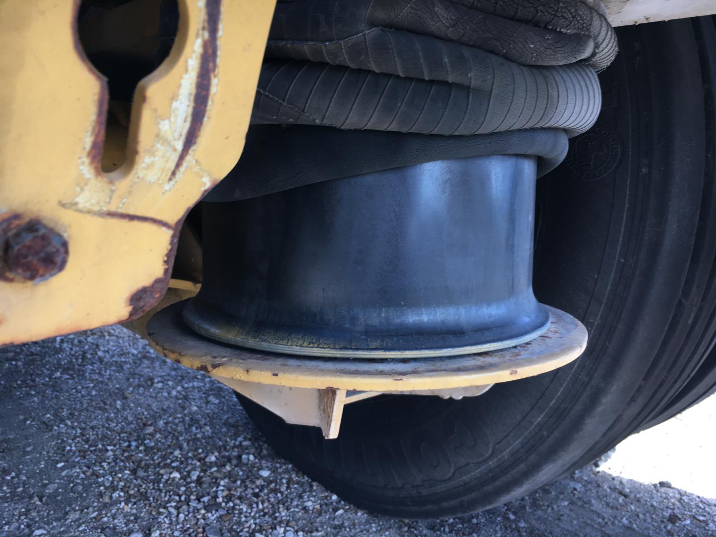 ./imagenes/INVOICE/2019/17190/LOW BOY TRAIL KING TK120HD6-523 (12).JPG